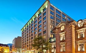 Le Square Phillips Hotel & Suites
